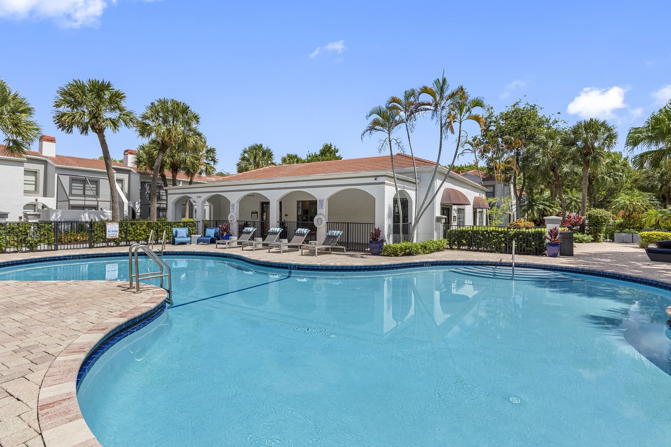 The Terraces Apartments community photo - Plantation, FL