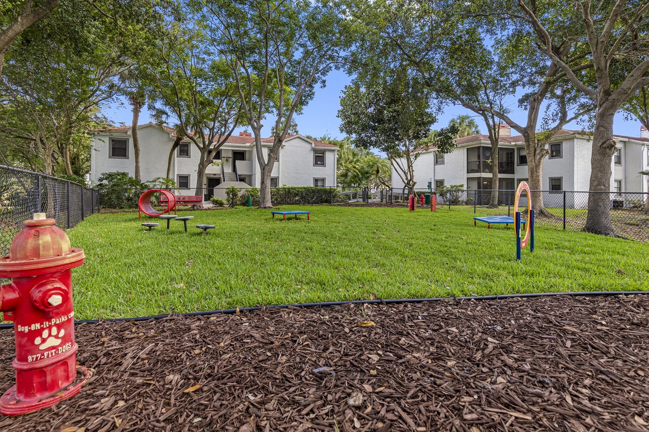 The Terraces Apartments community photo - Plantation, FL